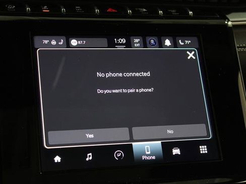 Used 2023 Jeep Grand Cherokee L Laredo image 12