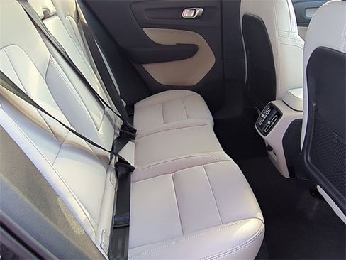 New 2026 Volvo XC40 B5 Plus w/ Protection Package Premier image 17