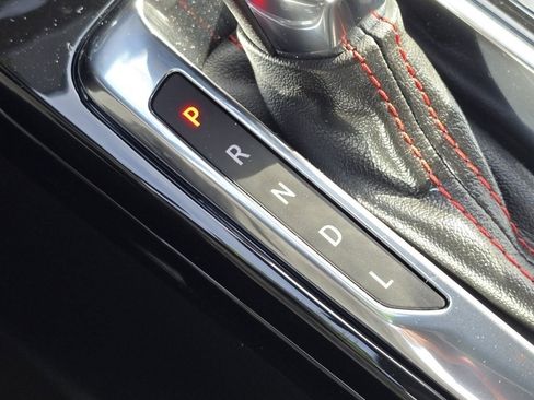 Certified 2025 Chevrolet Trax RS w/ Driver Confidence Package image 30