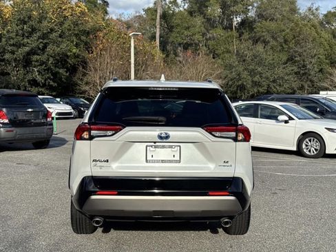 Certified 2024 Toyota RAV4 SE image 3