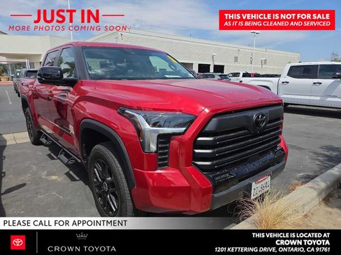 Used 2024 Toyota Tundra Limited AWD/4WD image 2