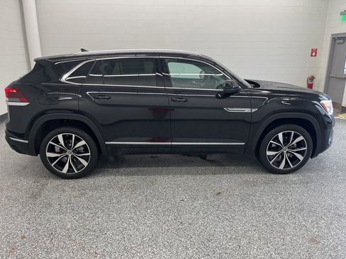 New 2026 Volkswagen Atlas Cross Sport SEL Premium R-Line AWD/4WD image 9