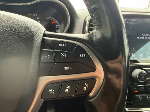 Used 2020 Jeep Grand Cherokee High Altitude AWD/4WD image 29