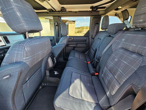 Used 2025 Ford Bronco Heritage Edition image 21