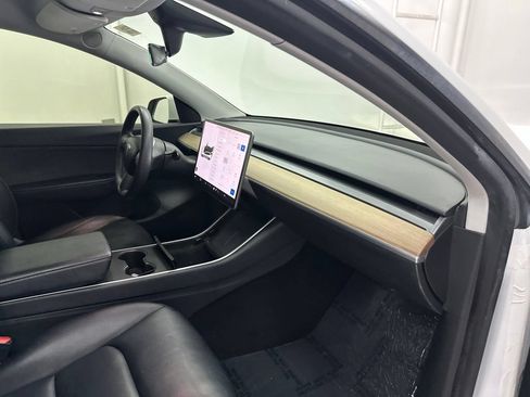 Used 2020 Tesla Model Y Long Range AWD/4WD image 19