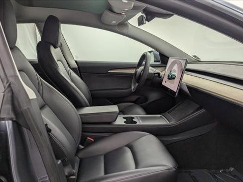 Used 2023 Tesla Model 3 Standard Range image 21