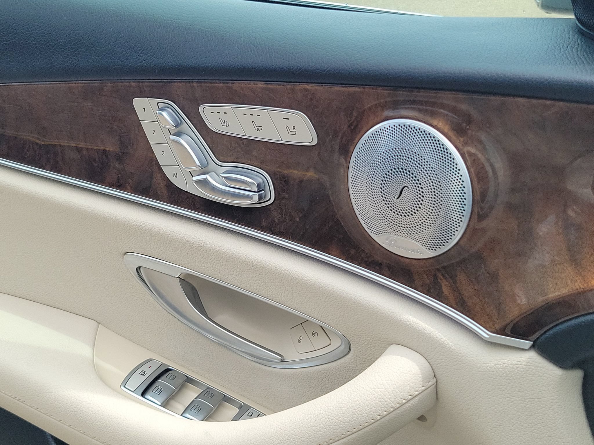 Used 2018 Mercedes-Benz E 300 image 20