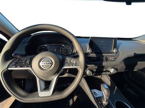 Used 2022 Nissan Altima 2.5 SV image 20