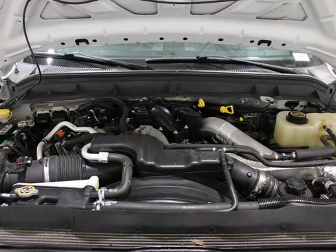 Used 2016 Ford F350 Lariat w/ Lariat Ultimate Package AWD/4WD image 39