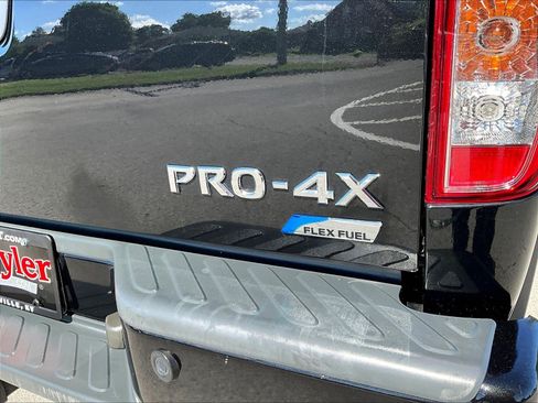 Certified 2019 Nissan Frontier PRO-4X w/ Pro-4x Luxury Package AWD/4WD image 24