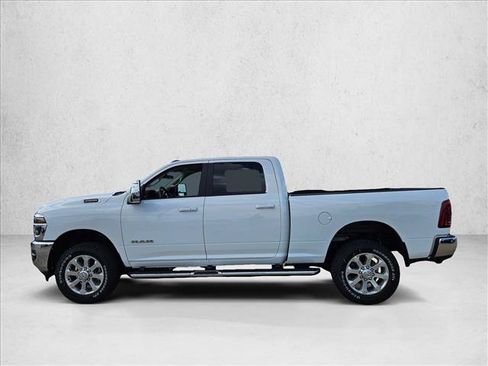 New 2026 RAM 2500 Laramie AWD/4WD image 5