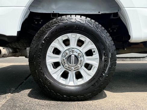 Used 2022 Ford F350 XL w/ STX Appearance Package AWD/4WD image 12