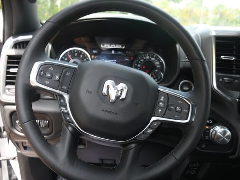 Used 2025 RAM 1500 Laramie AWD/4WD image 12