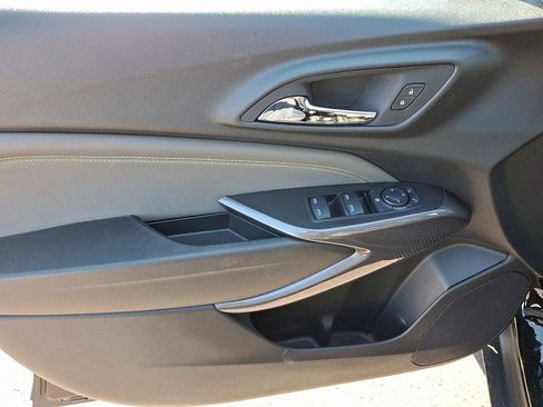 Certified 2025 Chevrolet Trax ACTIV w/ Sunroof Package image 13