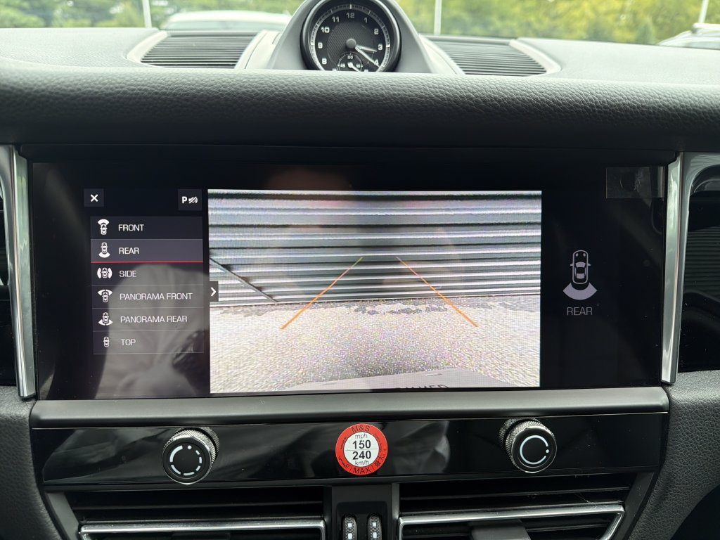 Certified 2026 Porsche Macan AWD/4WD image 21