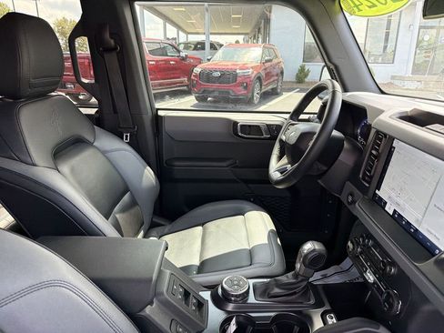 Used 2024 Ford Bronco Big Bend AWD/4WD image 15