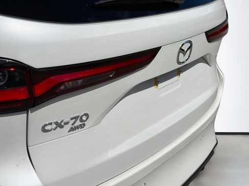 Certified 2025 MAZDA CX-70 Plug-In Hybrid w/ Premium Plus image 11