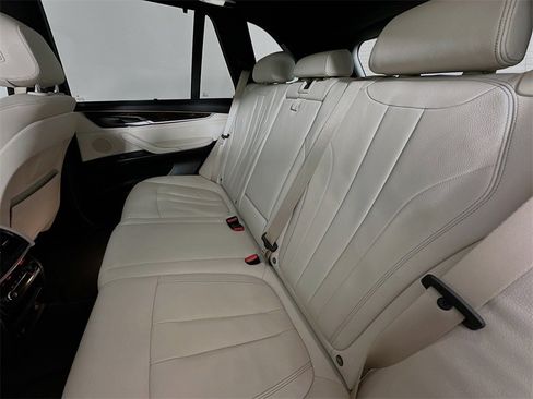 Used 2018 BMW X5 sDrive35i image 4