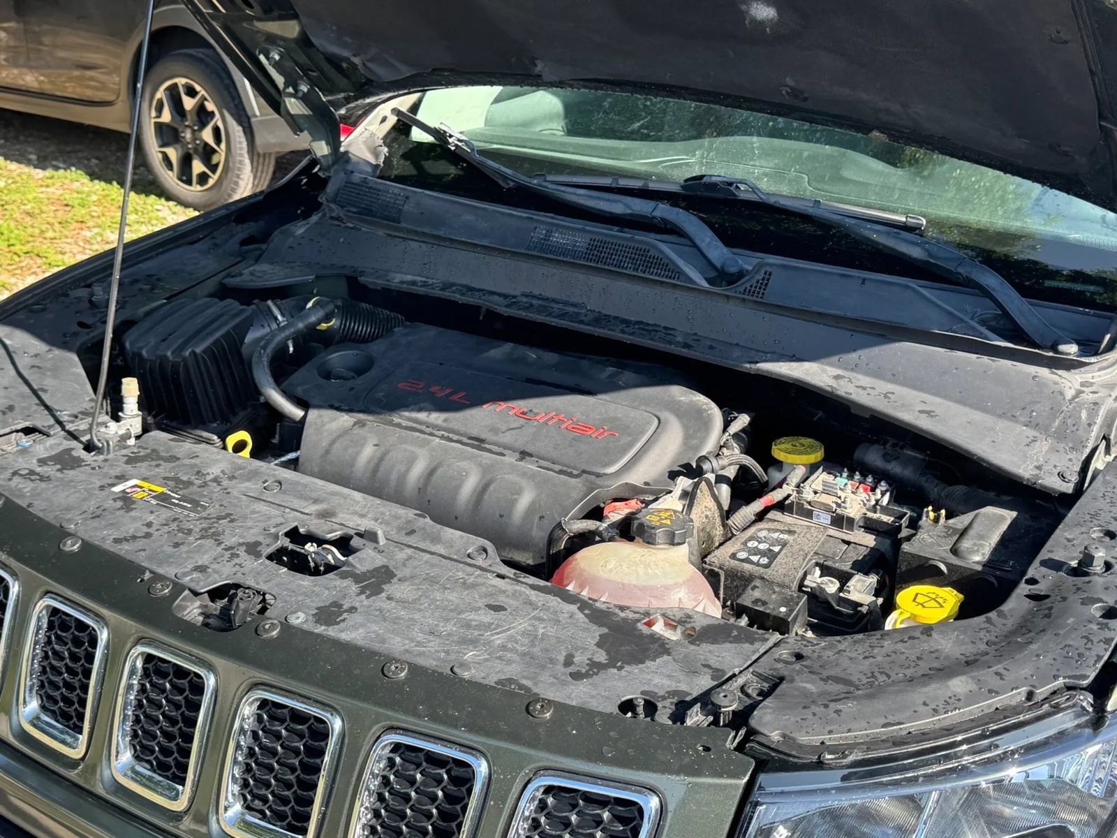 Used 2020 Jeep Compass Latitude w/ Popular Equipment Group FWD image 13