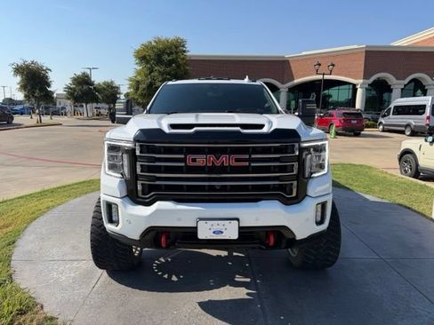 Used 2022 GMC Sierra 2500 AT4 w/ AT4 Premium Plus Package AWD/4WD image 2