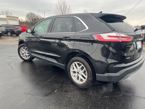 Used 2023 Ford Edge SEL w/ Convenience Package image 3