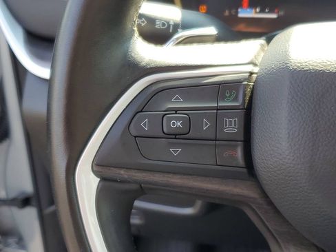 Used 2022 Jeep Grand Cherokee Limited AWD/4WD image 17