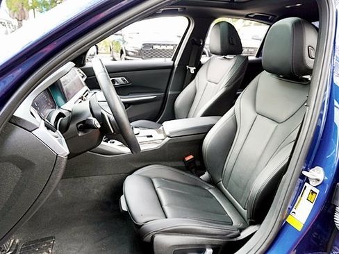 Used 2022 BMW 330i Sedan w/ Driving Assistance Package image 15