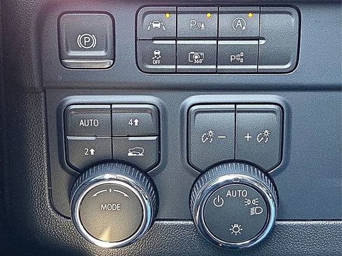 New 2026 Chevrolet Tahoe LS AWD/4WD image 21