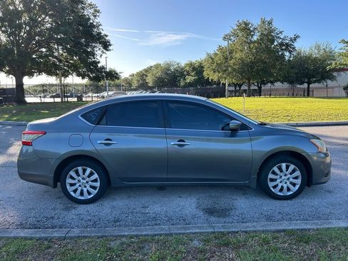 Used 2015 Nissan Sentra S image 6