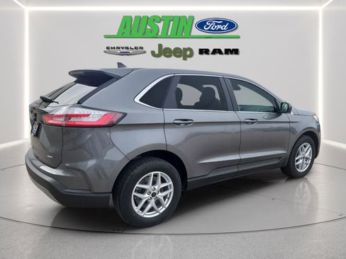 Certified 2024 Ford Edge SEL w/ Convenience Package AWD/4WD image 5