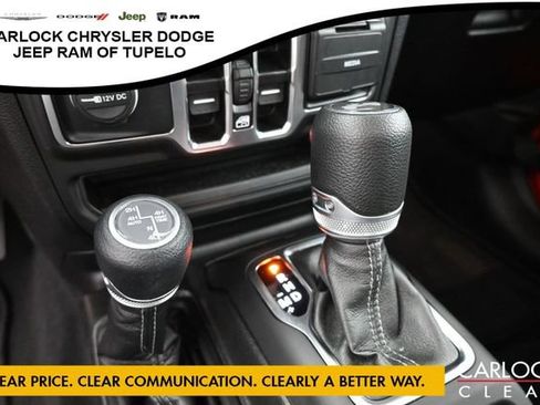 Used 2025 Jeep Wrangler Unlimited Sahara w/ Safety Group AWD/4WD image 23