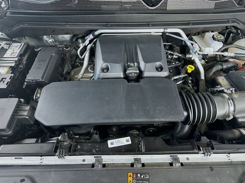 Used 2024 Chevrolet Colorado LT w/ LT Convenience Package II image 28