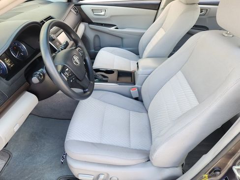 Used 2017 Toyota Camry LE image 13