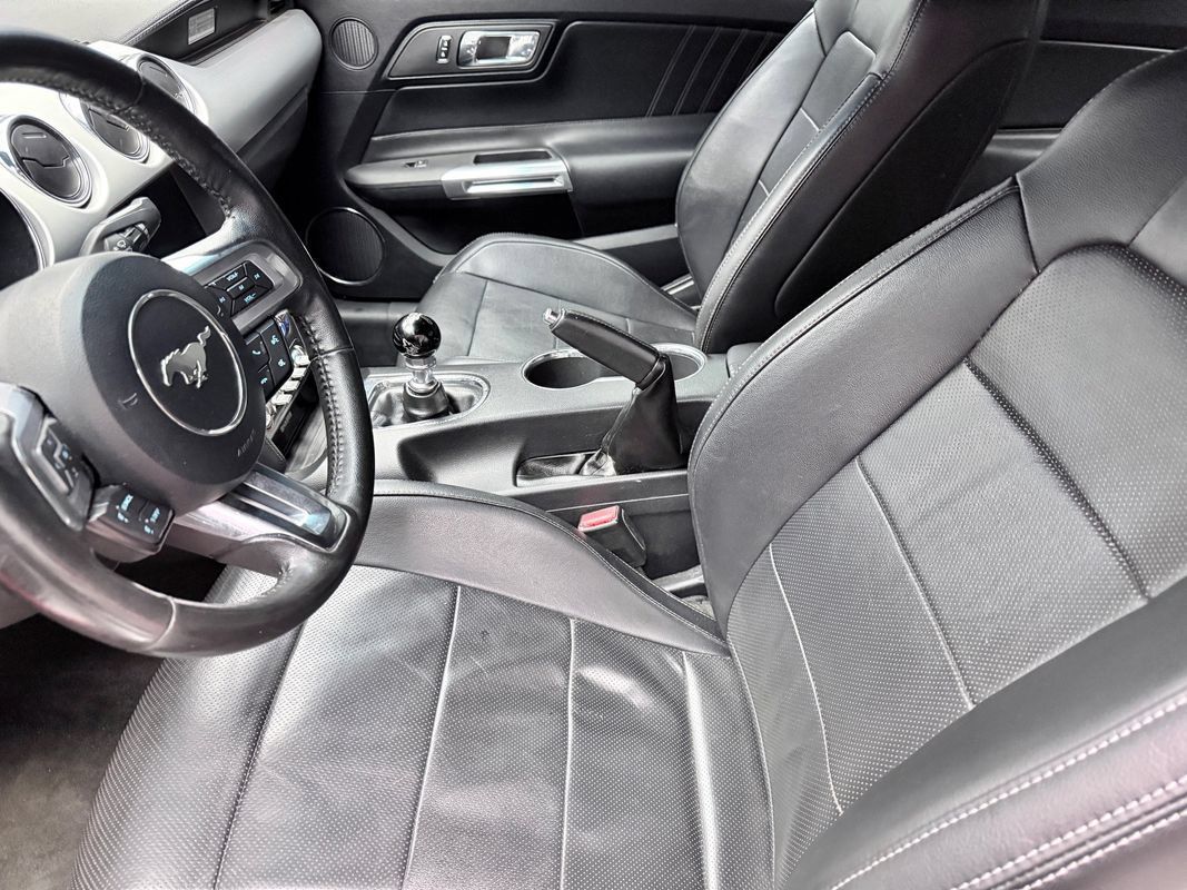 Used 2016 Ford Mustang GT Premium RWD image 10