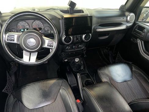 Used 2013 Jeep Wrangler Sport image 32