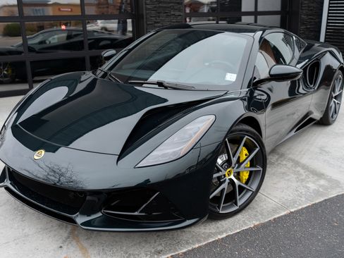 Used 2025 Lotus Emira image 3