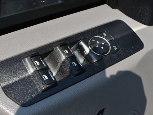 Used 2018 Ford F250 XLT AWD/4WD image 19