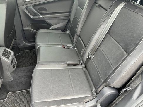 Used 2020 Volkswagen Tiguan SE w/ Panoramic Sunroof Package FWD image 30