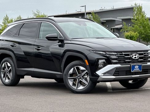 New 2025 Hyundai Tucson SEL image 1