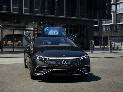 New 2026 Mercedes-Benz EQS 450+ 4MATIC Sedan image 8