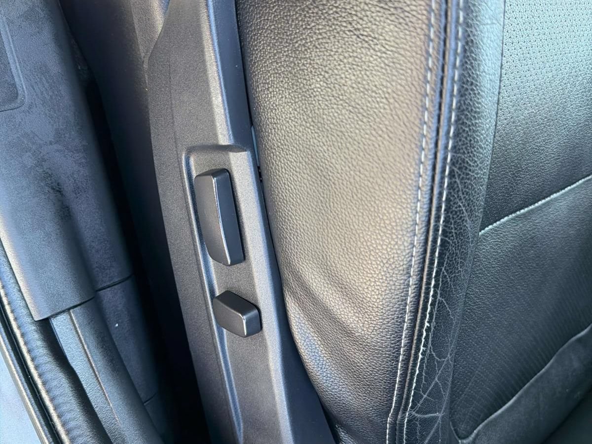 Used 2017 Mitsubishi Outlander SEL FWD image 33