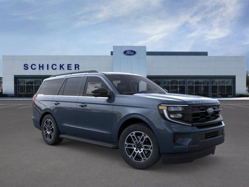 New 2026 Ford Expedition Active AWD/4WD image 7