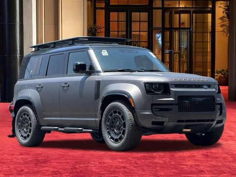 New 2026 Land Rover Defender 110 OCTA AWD/4WD image 6