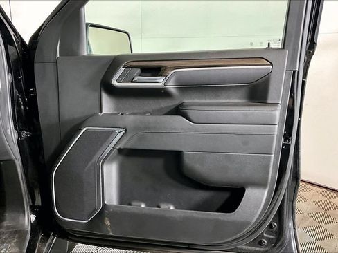Used 2022 Chevrolet Silverado 1500 LT AWD/4WD image 25