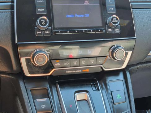 Used 2018 Honda CR-V LX image 16