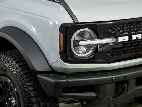 Used 2024 Ford Bronco Wildtrak AWD/4WD image 34