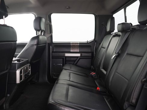 Used 2018 Ford F250 Lariat w/ Lariat Ultimate Package AWD/4WD image 18