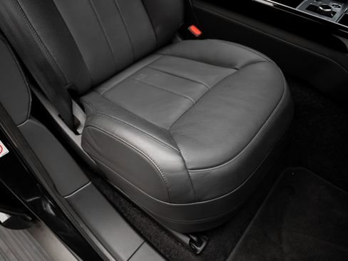 Used 2023 Land Rover Range Rover SE image 61