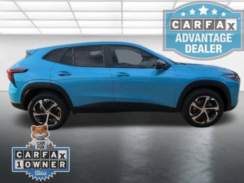 Used 2025 Chevrolet Trax RS w/ Driver Confidence Package image 27