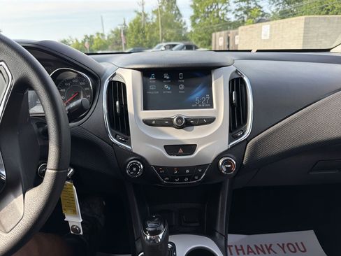 Used 2016 Chevrolet Cruze LS FWD image 31